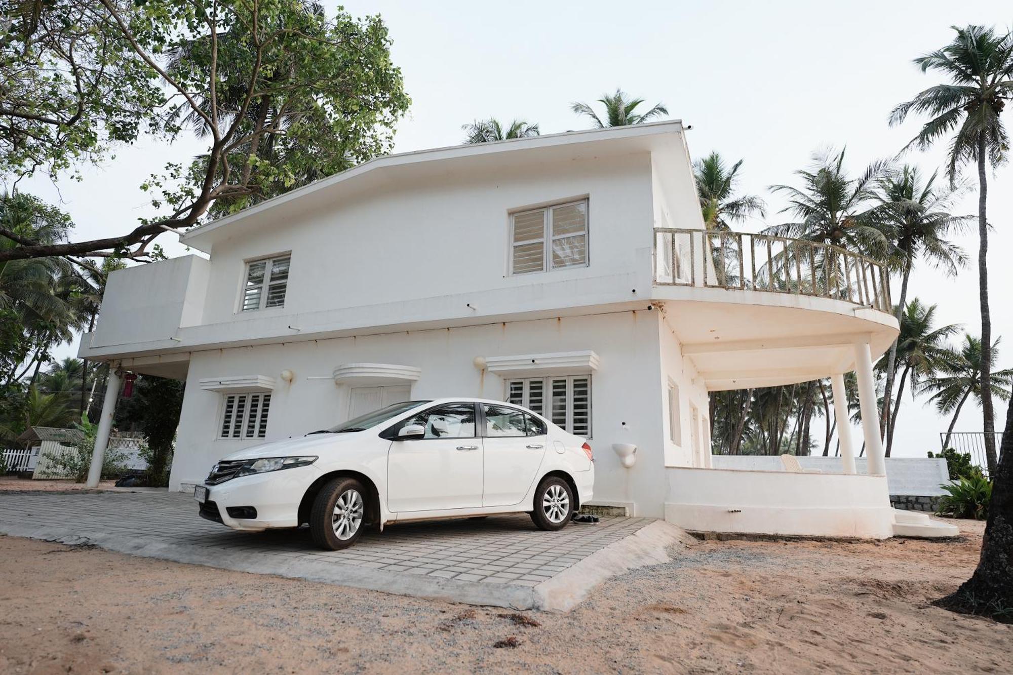 Beach At The White House Udupi Esterno foto